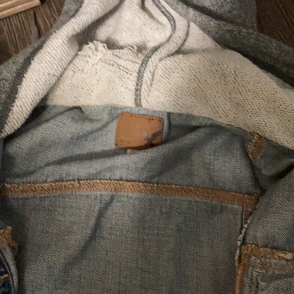 American eagle sweater Jean jacket - Picture 2 of 4